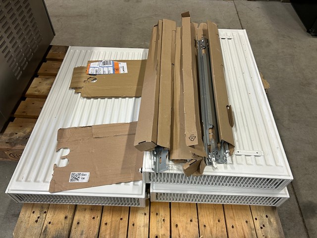 3x paneelradiator 900x400mm, radson - afbeelding 1 van  4