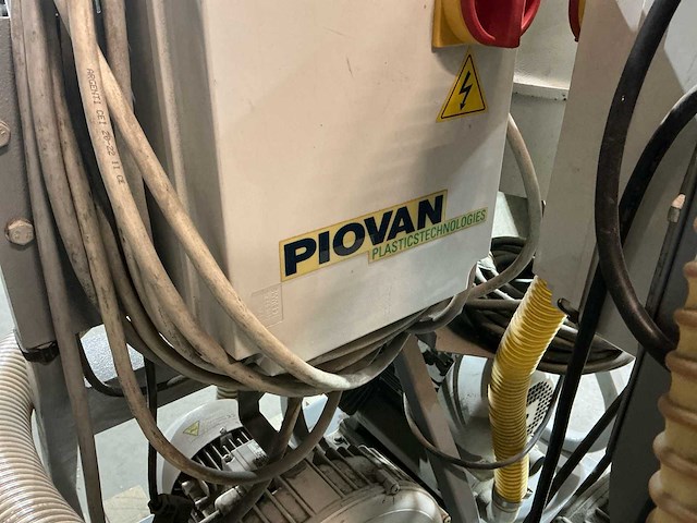 3x piovan f38 - side channel/ring blower - 4 x piovan c10ix (material receiver) - afbeelding 4 van  15