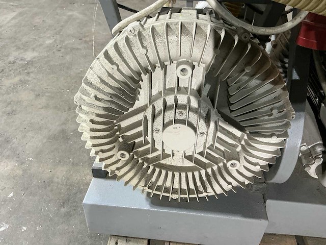 3x piovan f38 - side channel/ring blower - 4 x piovan c10ix (material receiver) - afbeelding 7 van  15