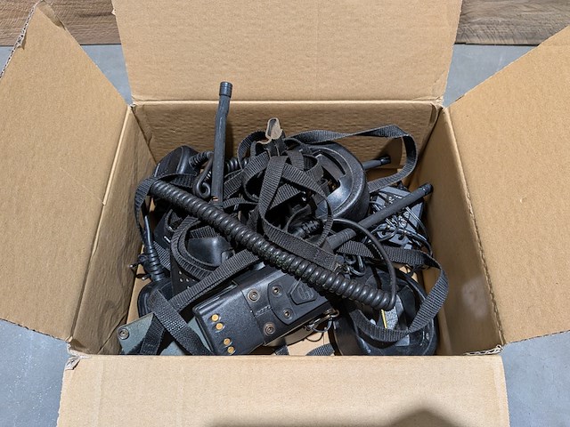 3x portofoon met accessoires, motorola - afbeelding 8 van  9
