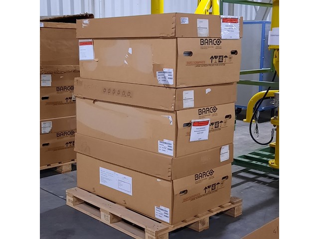 3x projector, barco - afbeelding 5 van  6
