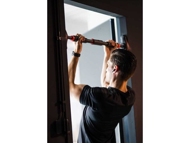 3x pull up bar, 101 produts, zwart rood - afbeelding 2 van  6