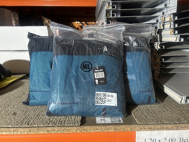 3x regenpak, 2x maat m/l, 1x maat xs/s, xlc - afbeelding 1 van  4