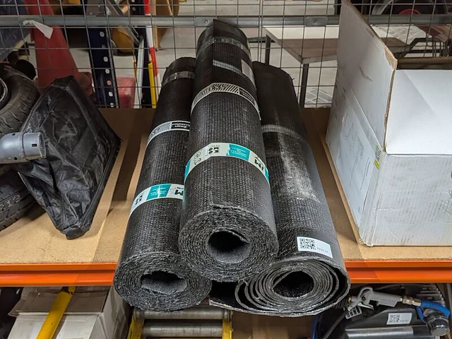 3x rol bitumen dakbedekking - afbeelding 1 van  5