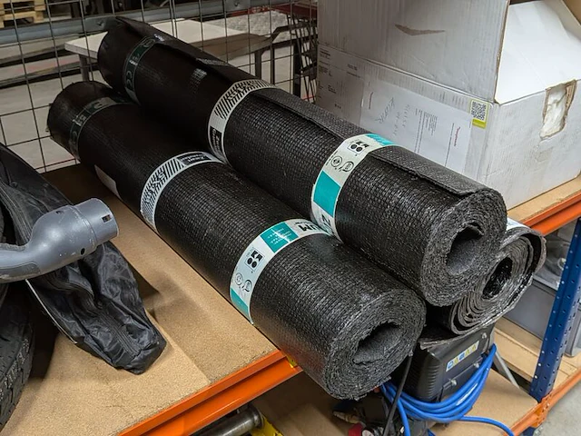 3x rol bitumen dakbedekking - afbeelding 2 van  5