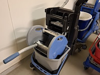 3x schoonmaakwagen - afbeelding 2 van  4