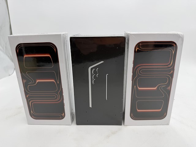 3x smartphone - afbeelding 1 van  2