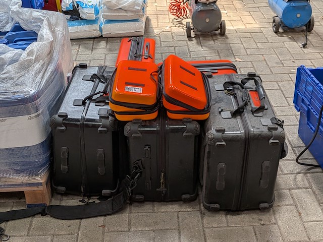 3x spoedkoffer met 5x diverse koffer interrescue - afbeelding 1 van  8