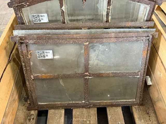 3x stalraam, vast en uitklapbaar, historisch, wit/roest, 60 x 40 cm - afbeelding 1 van  1
