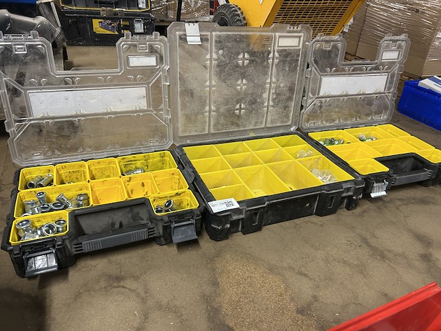 3x stanley gereedschapskoffer, organizer met inhoud koppelingen - afbeelding 1 van  8