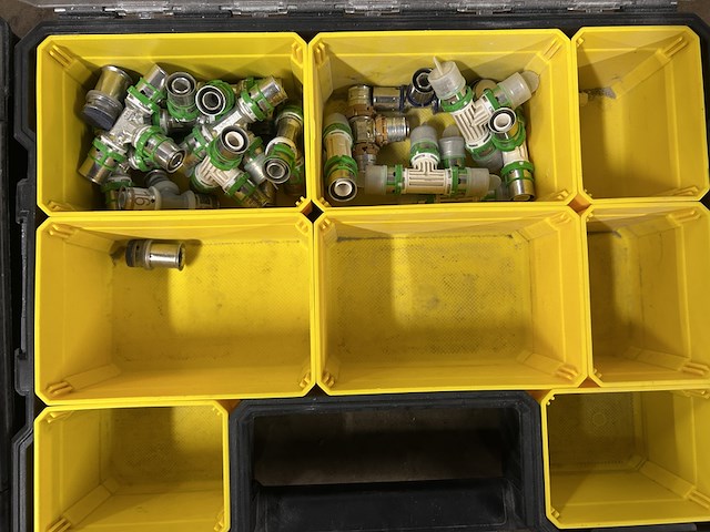 3x stanley gereedschapskoffer, organizer met inhoud koppelingen - afbeelding 4 van  8