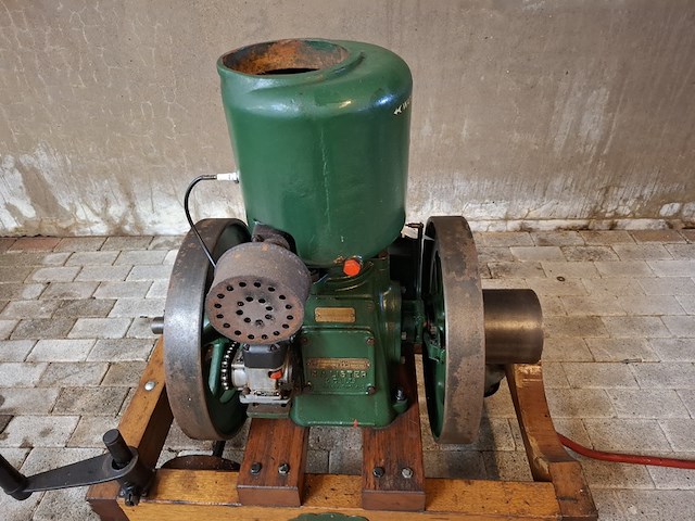 3x stationaire motor, lister, petter en wite - afbeelding 15 van  37