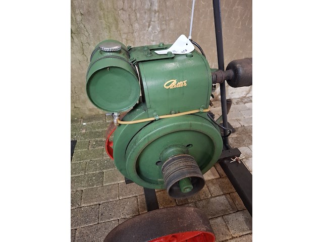 3x stationaire motor, lister, petter en wite - afbeelding 32 van  37