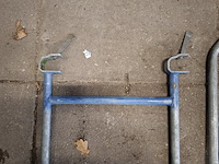 3x steigertrap met leuning layher, allround stalen steiger - afbeelding 18 van  26