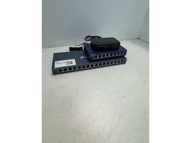 3x switch o.a.: netgear en tp-link, tl-sg116 en gs108 - afbeelding 1 van  8