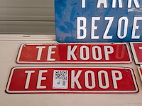 3x "te koop bordje" en 1x "parkeren bezoekers" - afbeelding 3 van  4