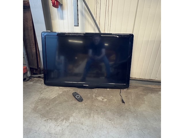 3x televisie, philips, 32pfl5606h - afbeelding 3 van  6