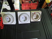 3x tijdschakelaar - afbeelding 1 van  2