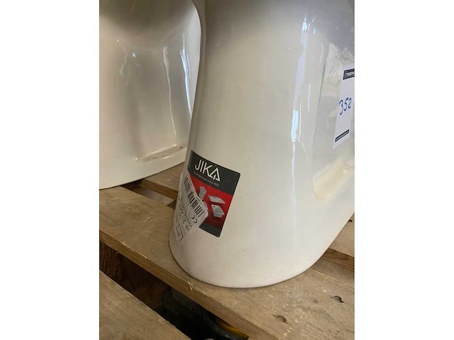 3x toilet en 3x kraan - afbeelding 2 van  4