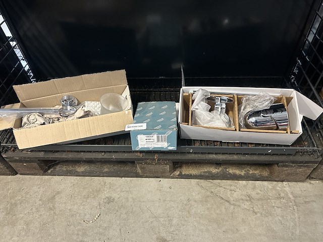 3x toiletaccessoires grohe, emco - afbeelding 1 van  8