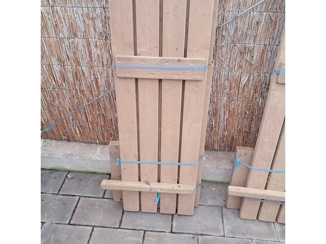 3x tuinbank, o.a. hillhout - afbeelding 6 van  9