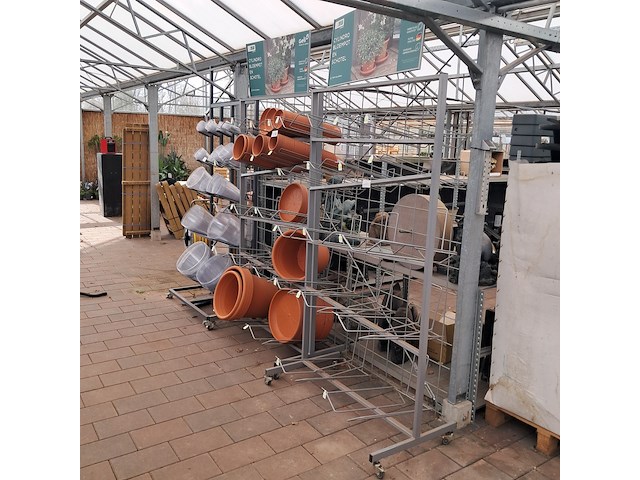 3x verrijdbare stelling met inhoud - afbeelding 3 van  9