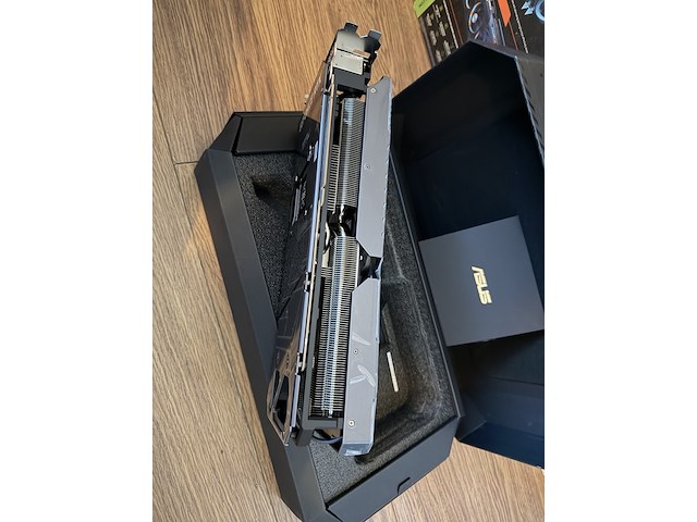 3x videokaart, asus & gigabyte, geforce rtx 4090 - afbeelding 11 van  15