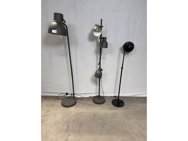 3x vloerlamp ikea, hektar en skurup, antraciet en zwart - afbeelding 1 van  10