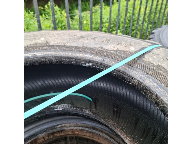 3x vrachtwagenband, 1x terreinband, michelin/ continental, o.a. xzl - afbeelding 4 van  6