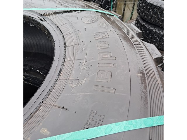 3x vrachtwagenband en 2x terreinband, michelin/continental - afbeelding 4 van  7