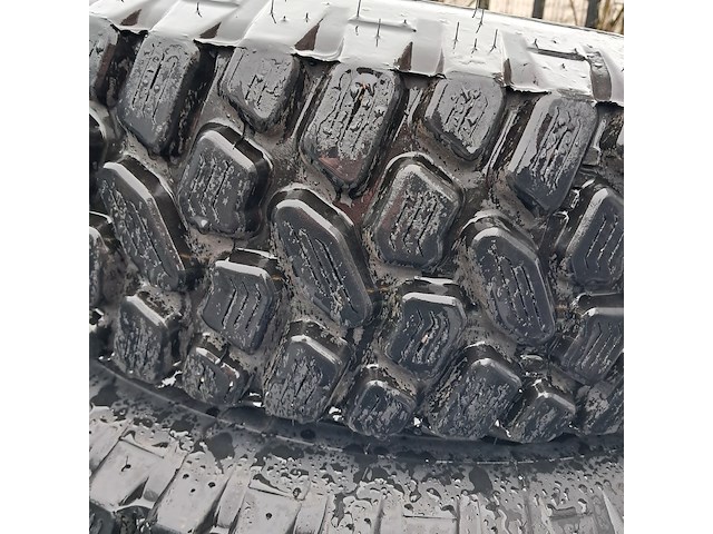 3x vrachtwagenband en 2x terreinband, michelin/continental - afbeelding 8 van  9