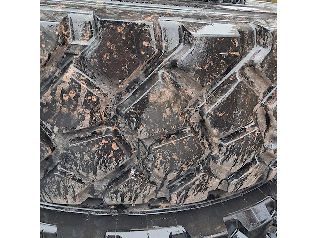 3x vrachtwagenband en 2x terreinband, michelin/continental - afbeelding 9 van  9