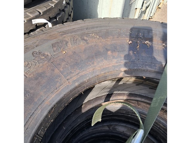 3x vrachtwagenband, michelin, x works hd - afbeelding 2 van  6