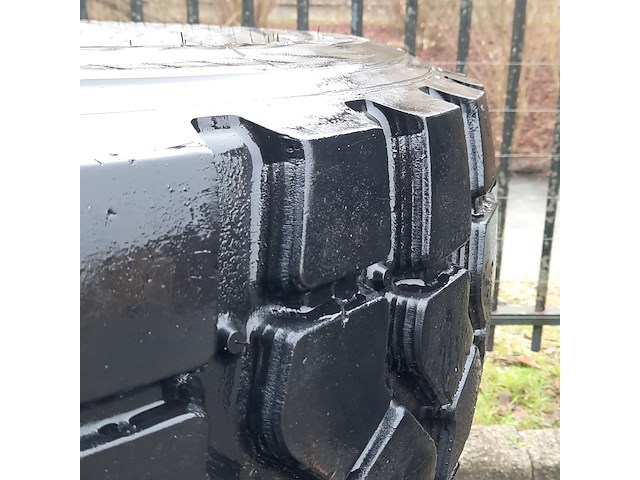 3x vrachtwagenband, o.a continental - afbeelding 7 van  9