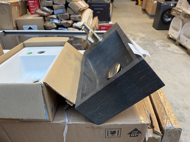 3x wastafel, fontein - afbeelding 2 van  6