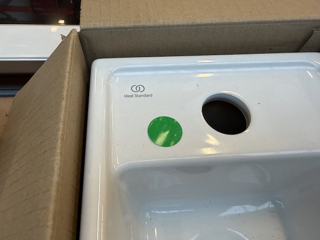 3x wastafel, fontein - afbeelding 5 van  6