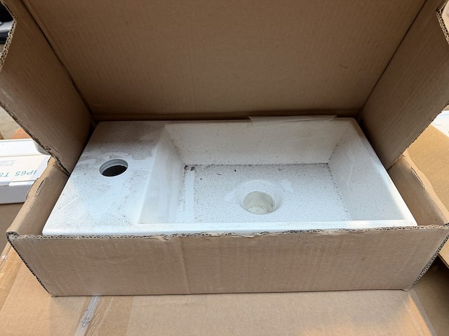 3x wastafel, fontein - afbeelding 6 van  6