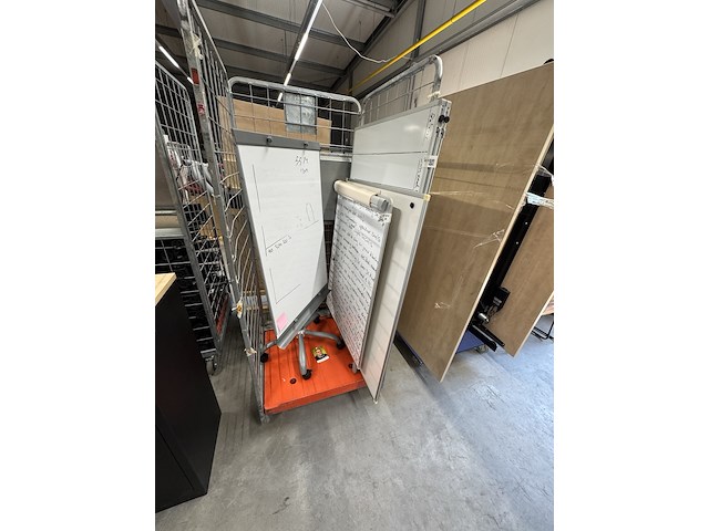 3x whiteboard en 2x flipover - afbeelding 1 van  4