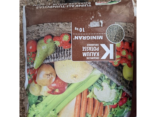 3x zak bloedmeel en 2x zak tuinkali, dcm - afbeelding 14 van  16