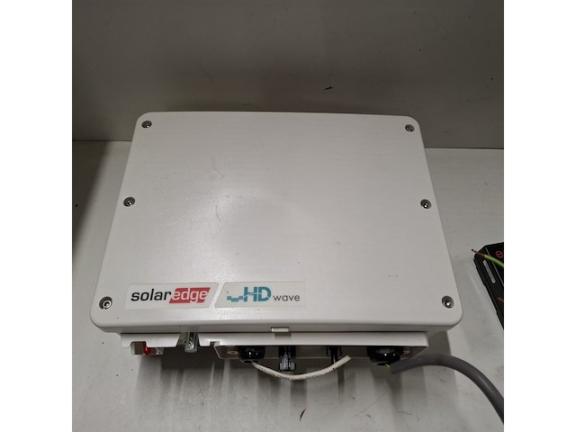 3x zonnepaneel, omvormer en diversen - afbeelding 8 van  14