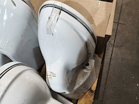 3x zwevende toiletten, wit/paars - afbeelding 4 van  4