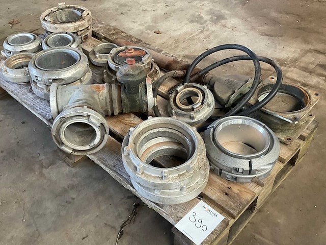 4” + 6” partij zuig- en perskoppelingen - afbeelding 3 van  3