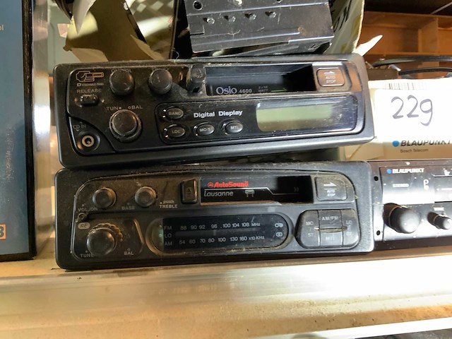 4 auto radios - afbeelding 4 van  4