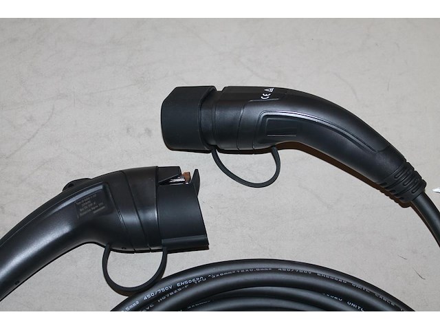 4 autolaadkabels / koppelkabels type 1 - type 2. 8m 3x6mm2. - afbeelding 2 van  4