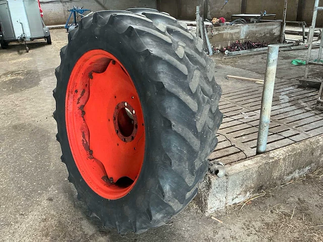 4 banden met velg pionier radial band, wiel en velg - afbeelding 1 van  12