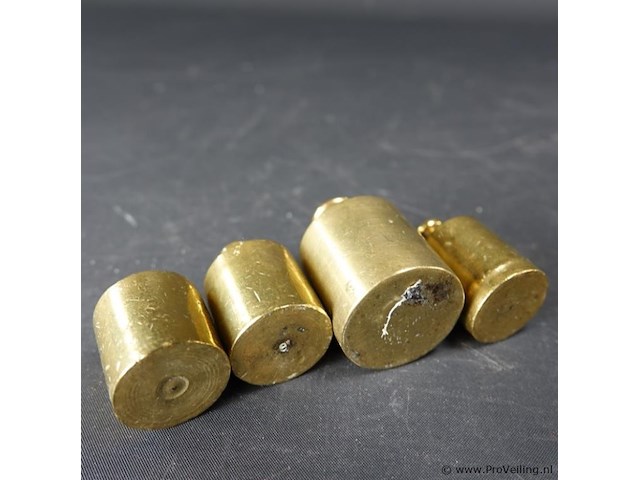 4 bronzen gewichten - afbeelding 5 van  5
