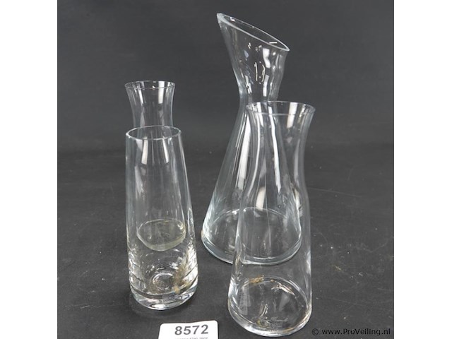 4 kannen/vazen w.o. luigi bormioli italy - afbeelding 1 van  5