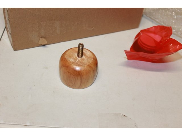 4 knoppen voor kasje met vilt - afbeelding 2 van  3