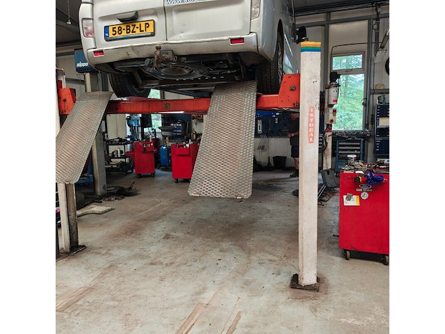 4 kolom hefbrug 4ton, istobal - afbeelding 2 van  4