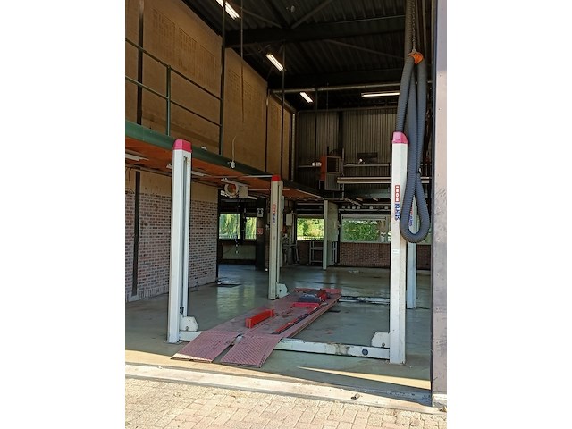 4-koloms hefbrug met ingebouwde krik, stertil koni, st-4040-s capiciteit 4000 kg, 2007 - afbeelding 1 van  12